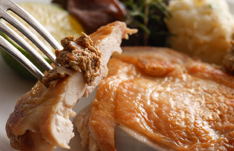 イタリア食堂ベケ！？/長州鶏悪魔風ギョットーネソース